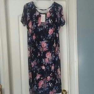 Floral maternity dress